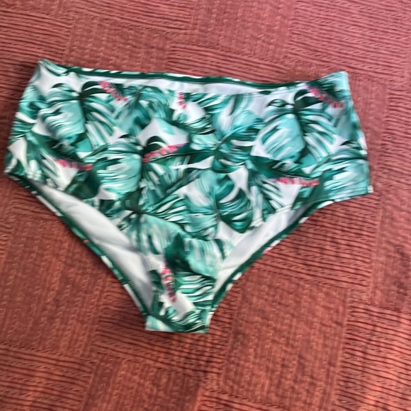 NEW large women’s Tropical Leaf Print high rise Bikini Bottoms - Picture 1 of 9